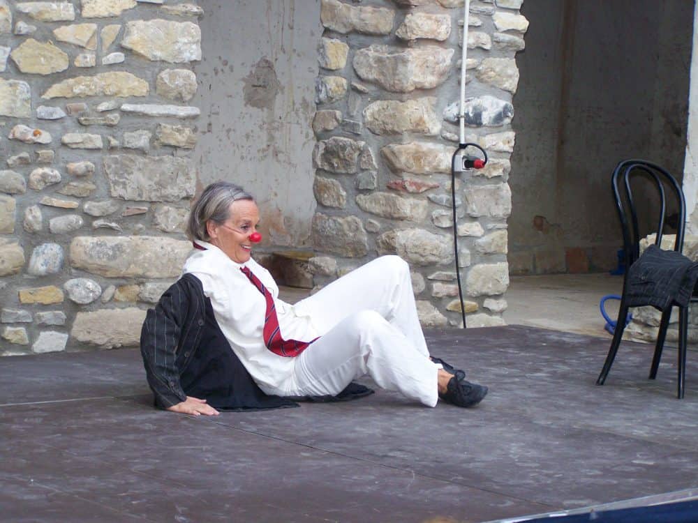 un momento del espectáculo de adeshora teatro (Fotografía: Angel Gayúbar)