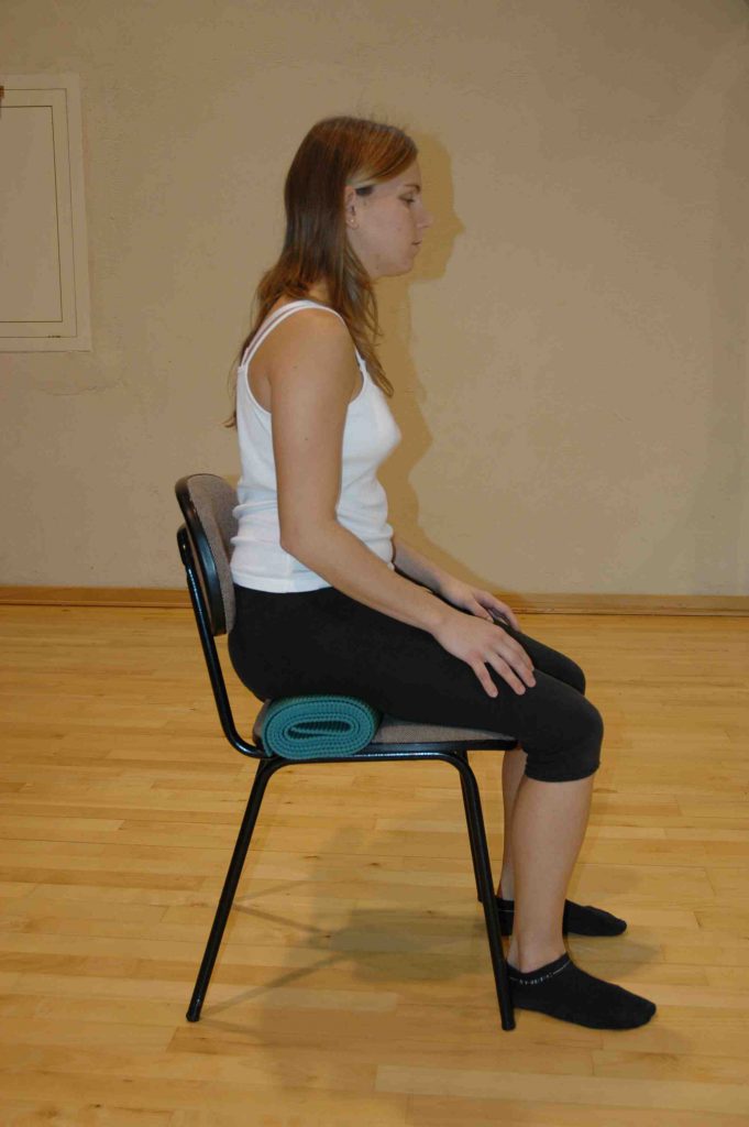 vivir-bien-no-33c-postura-sentada-en-silla