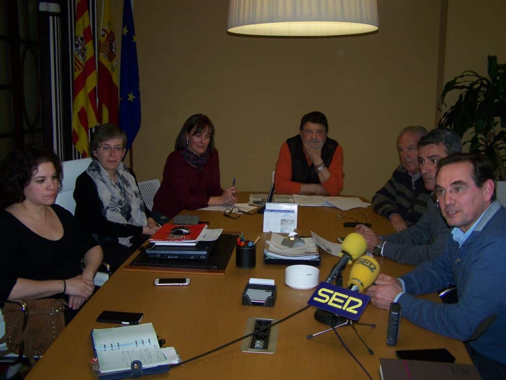 imagen de grupo de los asistentes a la reunión (Fotografía: Angel Gayúbar)