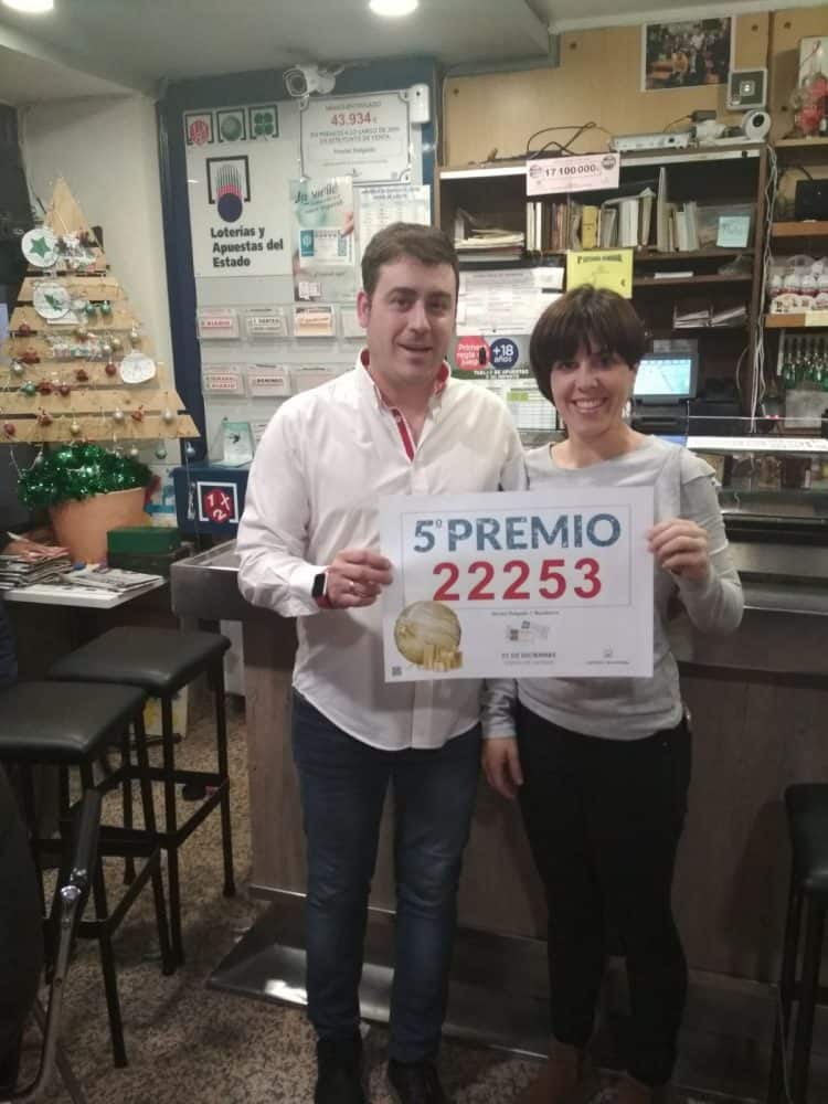 ismael playán y su esposa sara turmo en el hostal delgado de benabarre (Fotografía: Servicio especial)