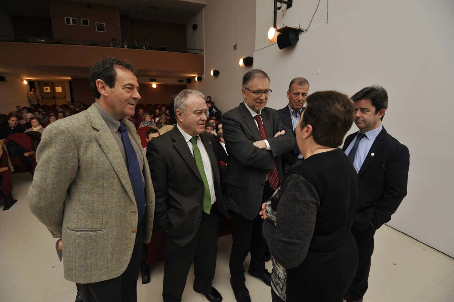 Homenaje a Antonio Juan Val en Almudévar