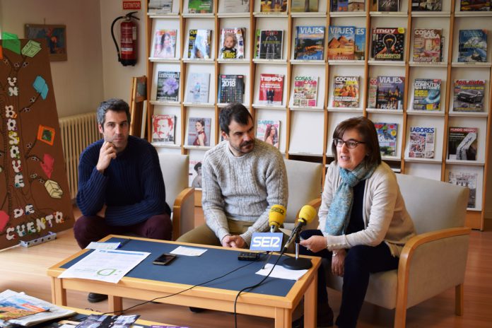 Jorge Mur, Joaquín Baldellou y Pepa Mur en la presentación de las Jornadas (Fotografía: Angel Gayúbar)