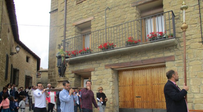 Entretenida celebración de la romería en honor a Santa Quiteria en Biscarrués