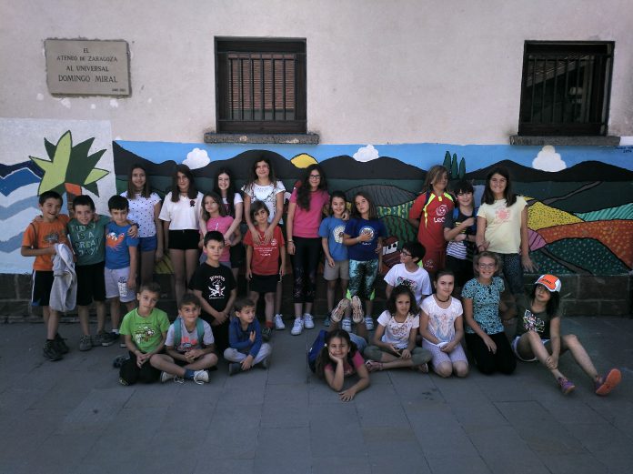 escuela verano hecho