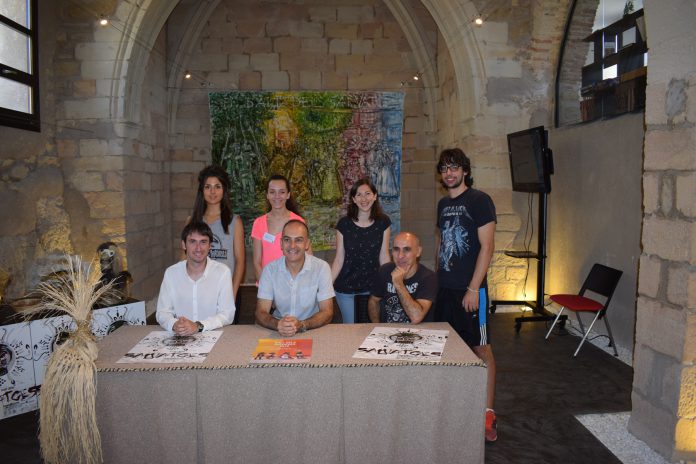 Presentación de la nueva edición del Ball dels Salvatges (Fotografía: Angel Gayúbar)
