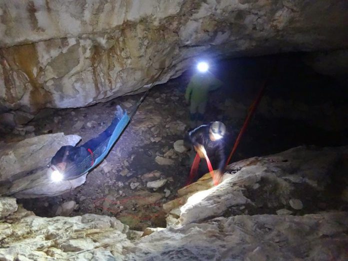 Cueva Garcés