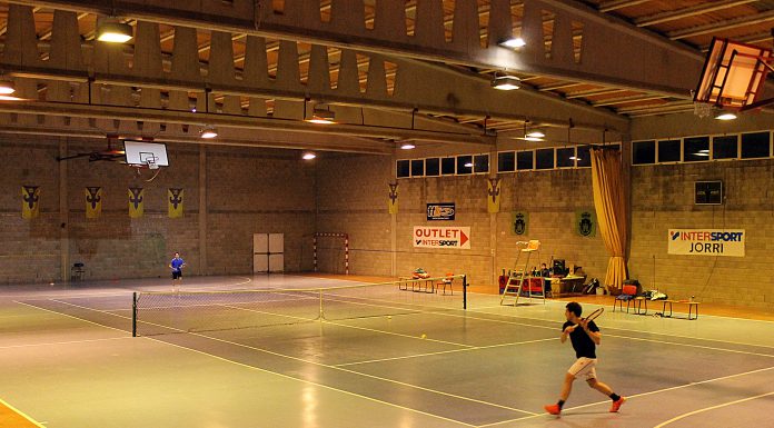 El Torneo de Tenis Indoor ‘Villa de Ayerbe’ se celebra del 6 al 9