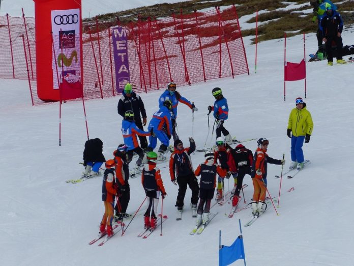 Equipo-reconociendo-pista-p