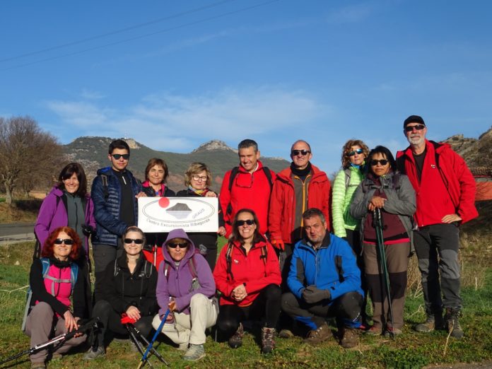 Representación del Centro Excursionista Ribagorza en la andada popular de Montañana, VII RUTA DE LA RECONQUISTA (Foto: CER)