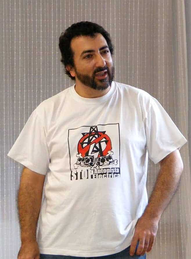 Carlos González, portavoz de la Plataforma anti LAT (Foto: Angel Gayúbar)