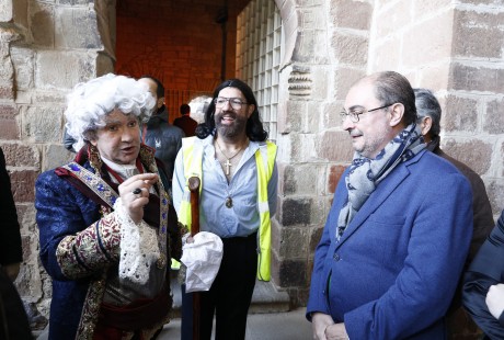 El presidente del Gobierno de Aragón, Javier Lambán, estuvo en San Juan de la Peña_Foto_Luis_Correas