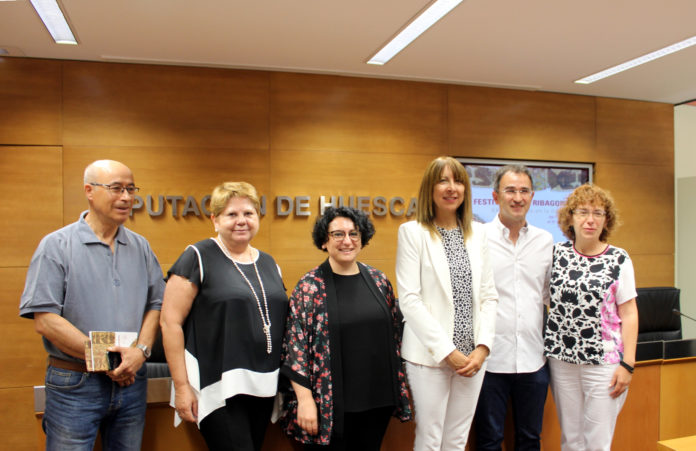 Representantes de la comarca ribagorzana en la presentación del Festival (Foto: DPH)