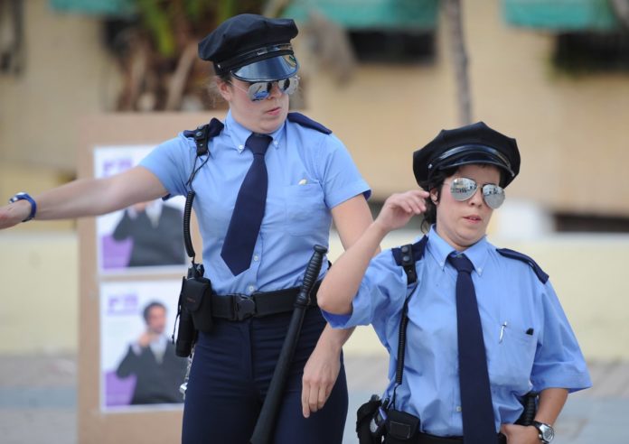 Las Polis en acción (Foto: Servicio especial)