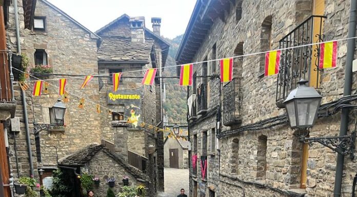 TORLA-ORDESA: Fiestas en honor de Nuestra Señora de la Virgen del Pilar