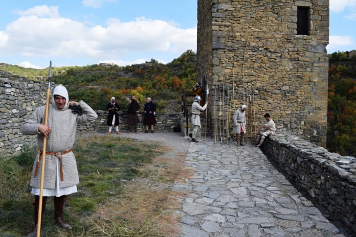 Representación del reclutamiento de tropas en Montañana (Foto: Angel Gayúbar)