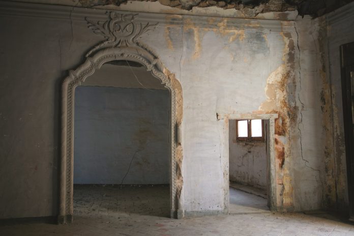Casa Ena, entrada, foto d ela autora d ela exposición