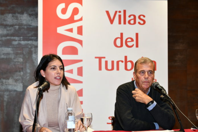 Adriana Maldonado y Antonio Cosculluela en la clausura de las Jornadas del PSOE (Foto: Servicio especial)