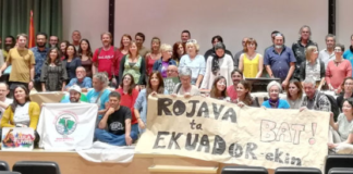 Activistas contra los tendidos eléctricos en el encuentro sobre el Cambio Climático en Madrid (Foto: Servicio especial)