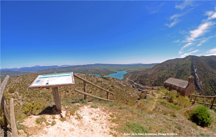 Imagen de Castro y su entorno paisajístico (Foto: Arantzazu Blanco)