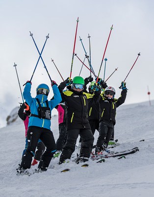Integrantes del equipo del club anfitrión (Foto: Esquí Club Valle de Benasque)