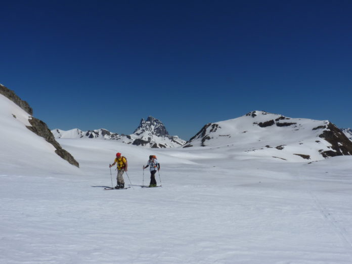 Practicantes de esta novedosa modalidad en la nieve (Foto: Servicio especial)