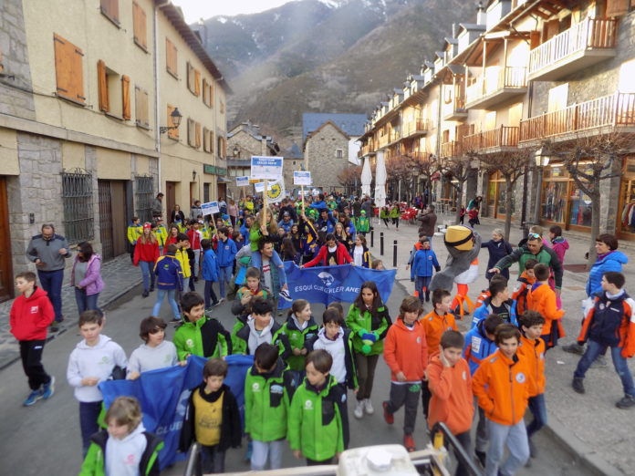 Como el resto d ela convocatoria, el desfile de participantes -en la imagen el de la edición de 2019- ha sido pospuesto como consecuencia de la crisis del coronavirus (Foto: Servicio especial)