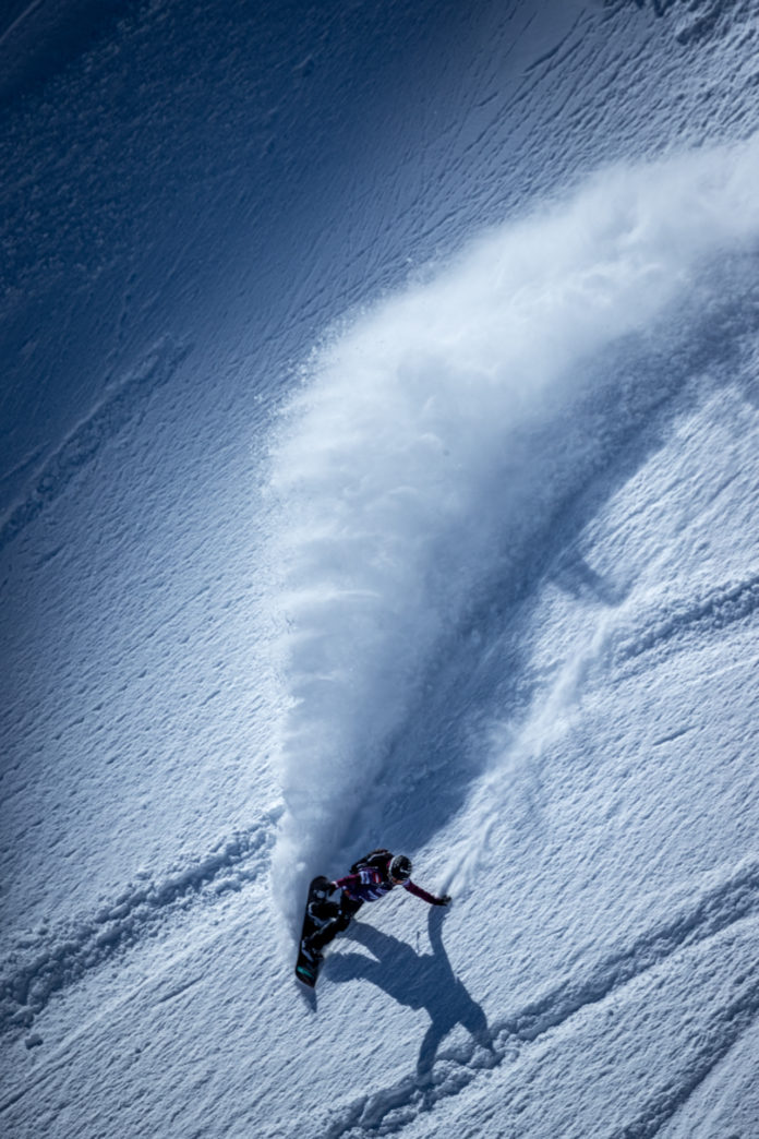 Nuria Castán en Austria (Foto: @freerideworldtour/©JBERNARD)