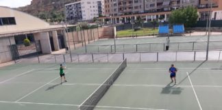 Las pistas de tenis reabren al 30 % de su capacidad