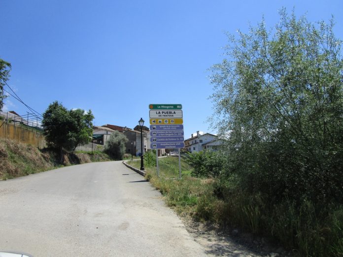 Entrada a La Puebla de Fantova (Foto: Servicio especial)