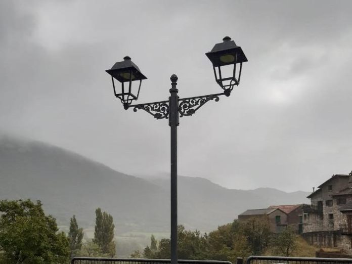 BAJA RESOLUCION Mejora de la iluminación pública en Hecho