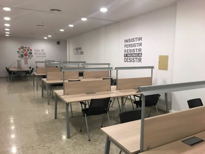 Sala de estudio de Binéfar