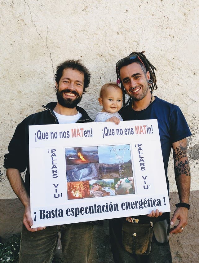Vecinos de la zona se adhieren a la campaña de oposición a los nuevos tendidos eléctricos (foto: Servicio especial)