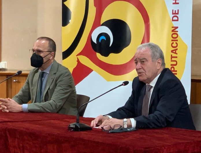 Firma convenio colegios Huesca DPH y DGA