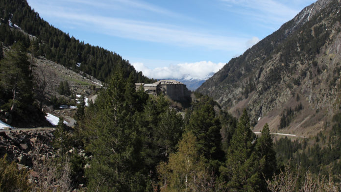 Imagen del balneario de los Baños de Benasque, el más alto de Aragón (Foto: Servicio especial)