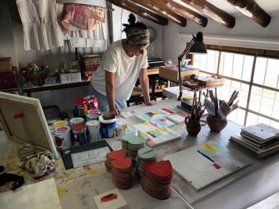 La artista en su taller (Foto: Servicio especial)