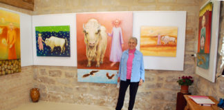 Seres de Luz en la Galería y Taller de Arte de Josephine Monter en Sena