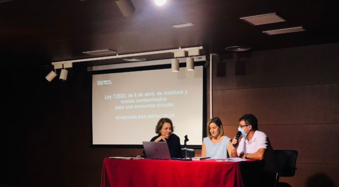 Presentación de la nueva ley de residuos a los alcaldes de la comarca