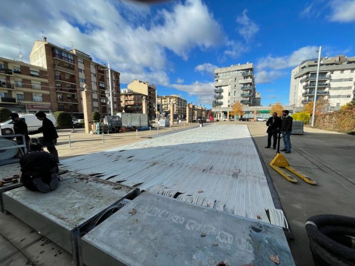 Monzón vuelve a instalar una gran pista de hielo natural en Navidad