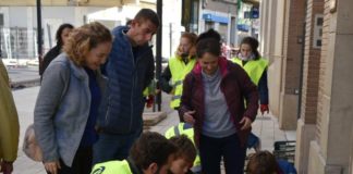 Portales personalizados en la Avenida del Pilar en una acción de participación ciudadana
