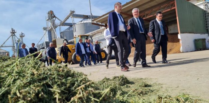 Joaquín Olona, ha participado en el 50º Aniversario del secadero Cereales Santiago de Grañé