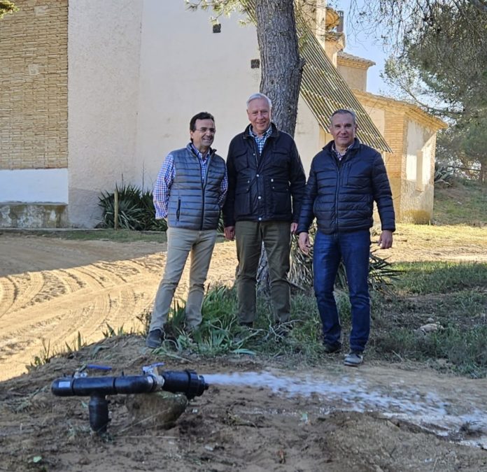 Histórica llegada de agua a la ermita 'Nuestra Señora de la Piedad' en Almunia de San Juan