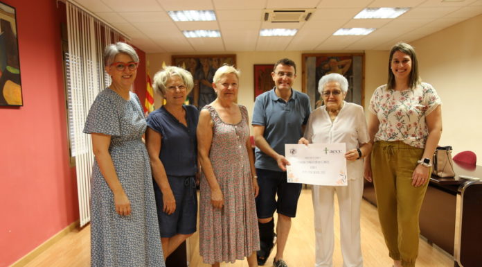 El Ayuntamiento de Mequinenza entrega 4.000 euros a la Junta Local de la Asociación Española Contra el Cáncer