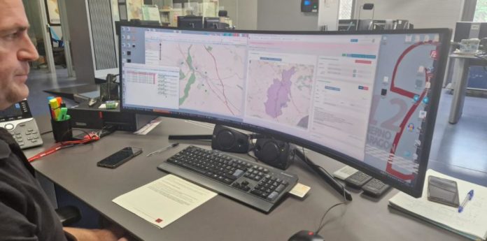 El 112 Aragón prueba con éxito en Monzón dos sistemas de aviso de emergencia química