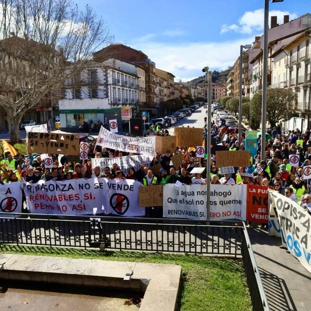 Ribagorza dice NO a los macroproyectos fotovoltaicos que amenazan la comarca