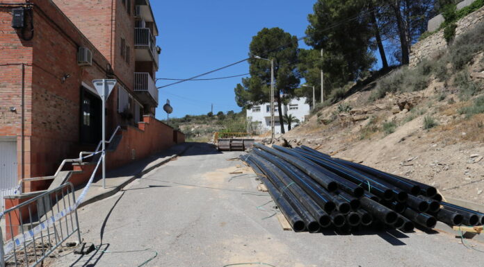 Comienzan las obras de reparación de firme y aceras de la carretera Castillo de Mequinenza