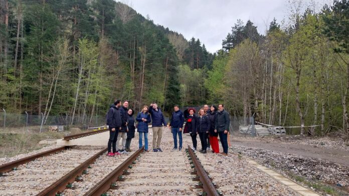 Momento de la visita a las obras en Canfranc_