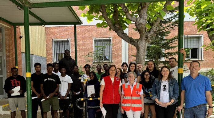 La Concejalía de Bienestar Social y Cruz Roja entregan los diplomas del curso de Primeros Auxilios