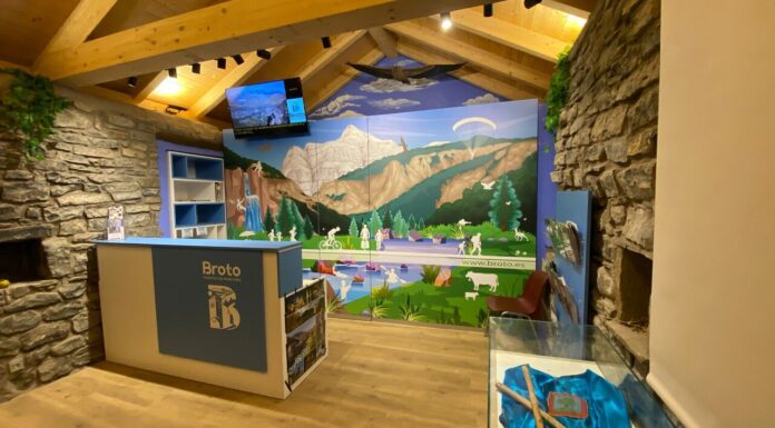 El Ayuntamiento de Broto moderniza la Oficina de Turismo, que cambia de ubicación al antiguo matadero