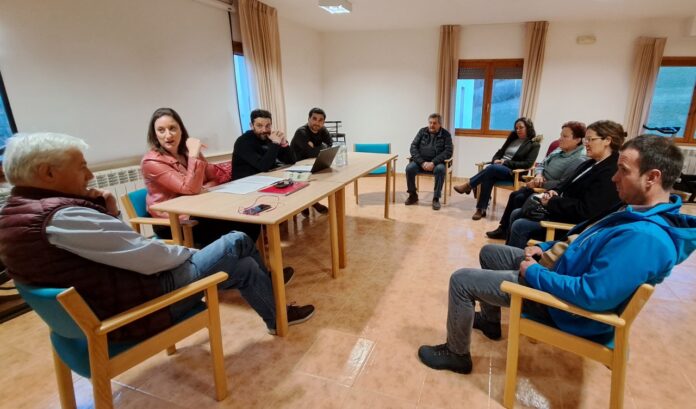 Momento de la reunión en Plan_PSOE Sobrarbe