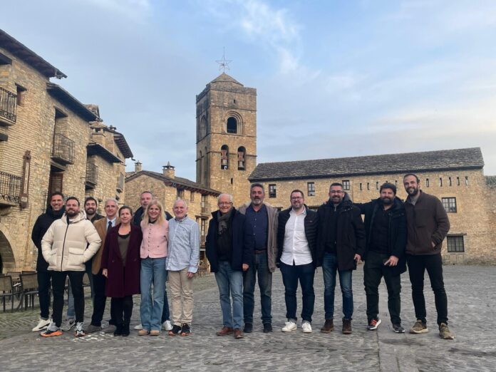 Foto de familia Panel de Catas Vignerons 2025_Easy-Resize.com